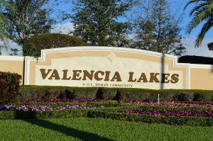 Entrance of Valencia Lakes