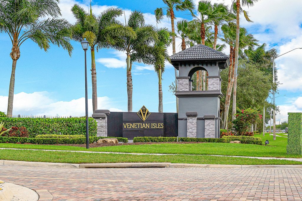 Venetian Isles Homes For Sale - Picture of the entrance sign
