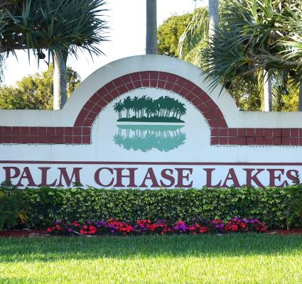 entrance sign to Palm Chase Lakes